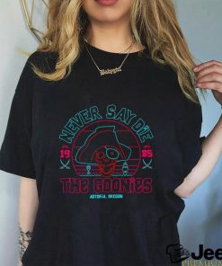 Astoria Goonies Never say Die 1985 Skull neon shirt