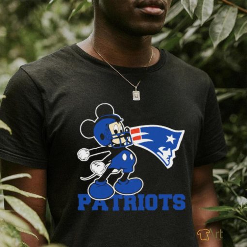 Awesome mickey Mouse cartoon NFL New England Patriots football player helmet logo shirt