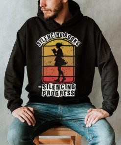 Banned books, silencing books is silencing progress T Shirt