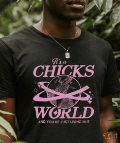 Barstool Sports Store It's A Chicks World And You'Re Just Living In It Fashion shirt