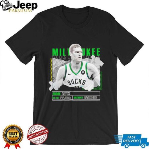 Brook Lopez Milwaukee Bucks basketball player pose paper gift shirt