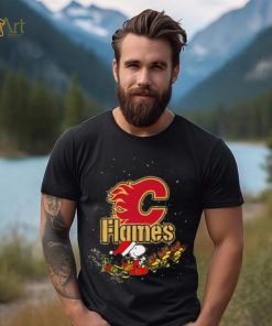 Calgary Flames NHL Santa Snoopy and Woodstock Christmas T Shirt