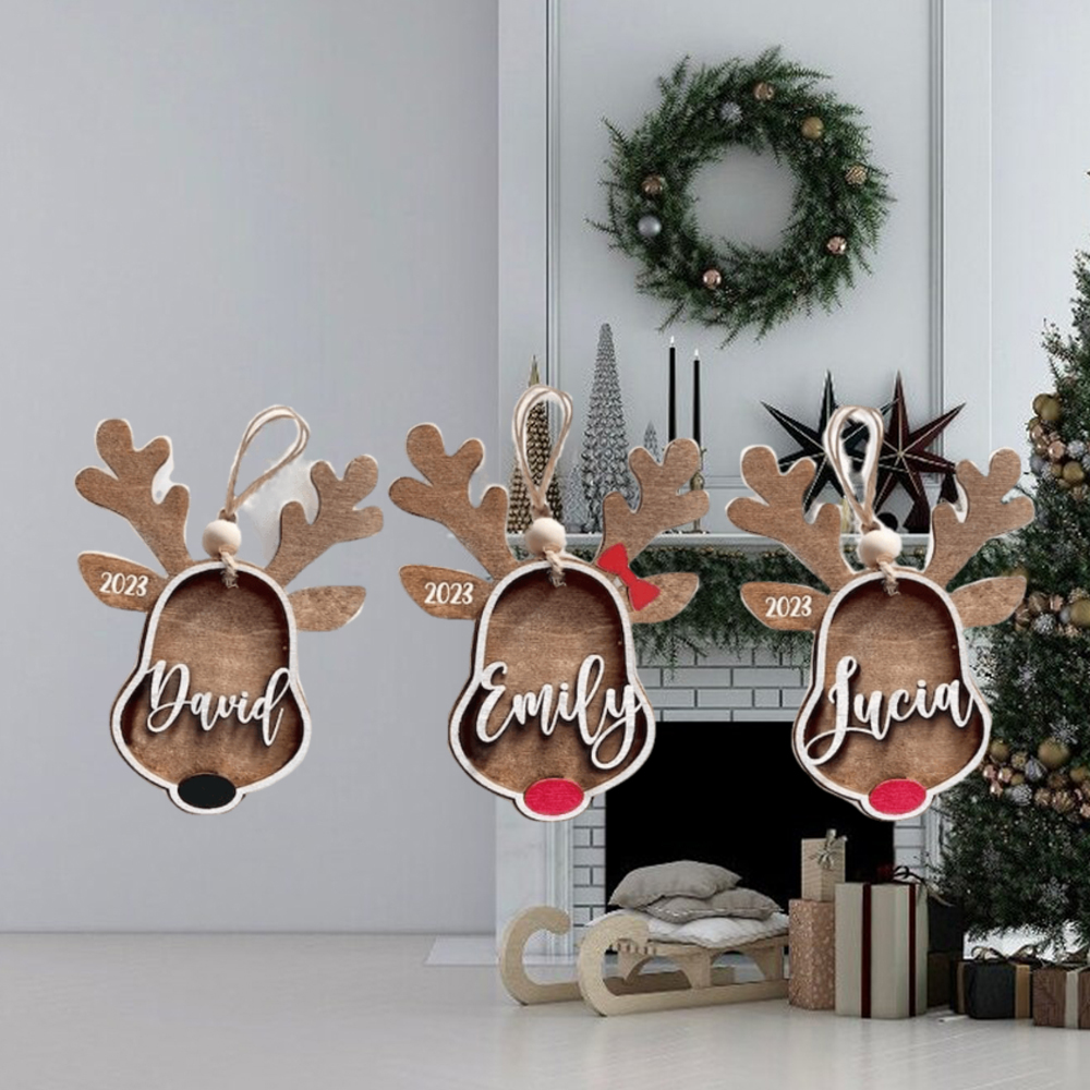 https://img.eyestees.com/teejeep/2023/Christmas-Gifts-For-Family-Personalized-Reindeers-Family-Ornament1.jpg