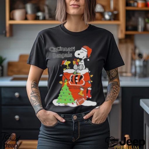 Christmas Snoopy Cincinnati Bengals Shirt