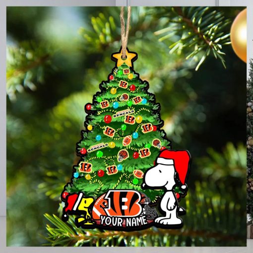 Cincinnati Bengals Personalized Your Name Snoopy And Peanut Ornament Christmas Gifts For NFL Fans SP161023135ID03