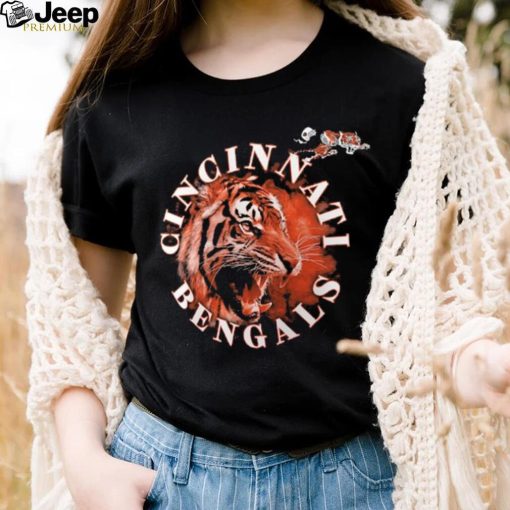 Cincinnati Bengals True Classics Hometown Graphic T Shirt