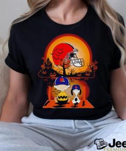 Cleveland Browns helmet Snoopy and Charlie Brown Halloween T shirt