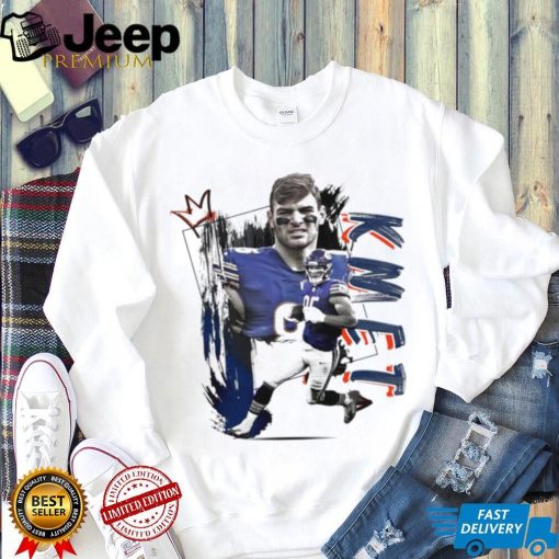 Cole Kmet number 85 Chicago Bears football player pose gift shirt