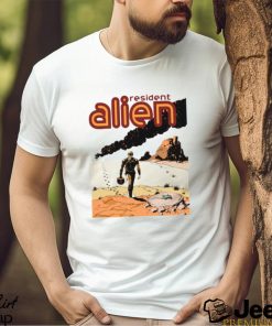 Comic Alien Space Doctor Medicine Peter Hogan Resident Alien shirt