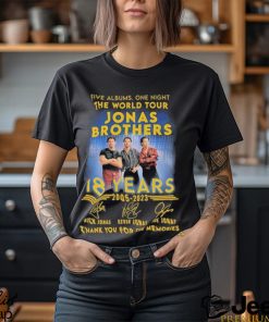 Five Albums One Night The World Tour Jonas Brothers 18 Years 2005 – 2023 Thank You For The Memories T Shirt