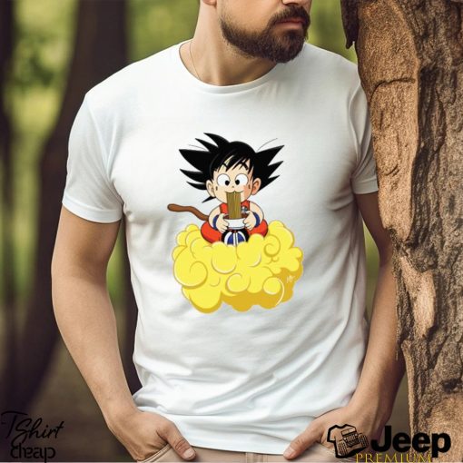 Goku eating noodles T Shirt