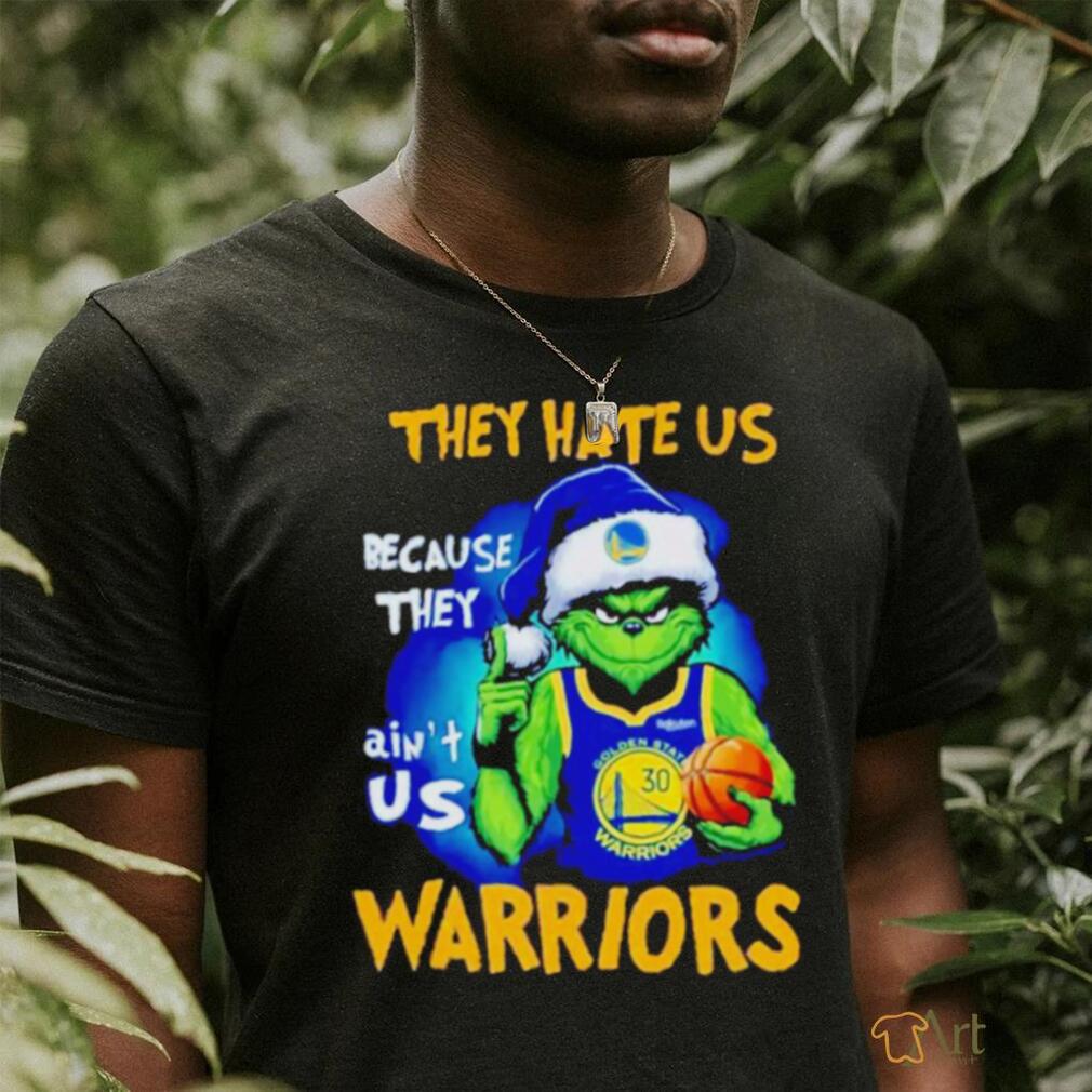 https://img.eyestees.com/teejeep/2023/Golden-State-Warriors-football-Grinch-Santa-they-hate-us-because-they-aint-us-Titans-Merry-Christmas-shirt1.jpg