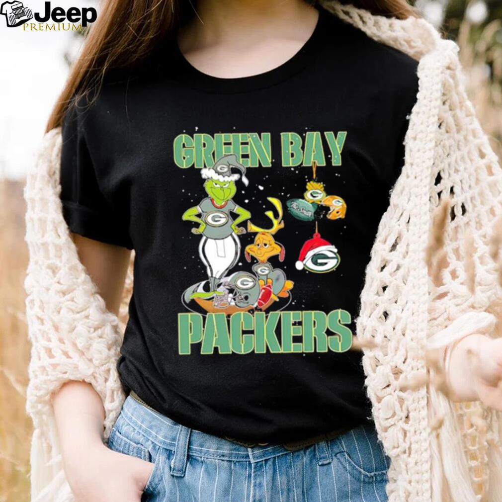 https://img.eyestees.com/teejeep/2023/Green-Bay-Packers-Grinch-and-Max-NFL-Christmas-shirt4.jpg