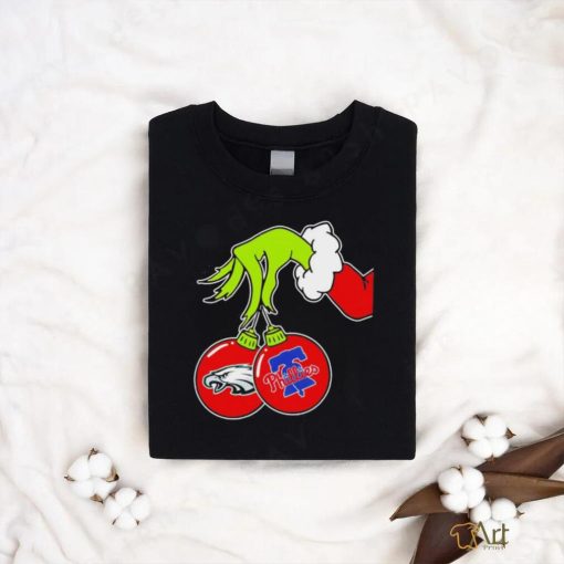 Grinch hand Philadelphia Eagles Phillies Christmas balls shirt