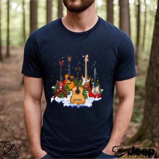 Guitar Santa Hat Christmas Tree Funny Music Loves Xmas shirt