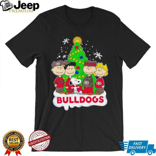 Happy Merry Christmas Peanuts Christmas tree Georgia Bulldogs football logo gift shirt