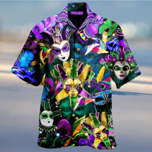 Hawaiian Shirt Medium Mardi Gras Masks Summer Shirt