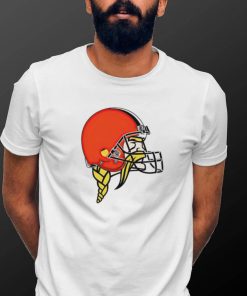 Jay Cuda Minnesota Vikings logo wearing Cleveland Browns logo shirt