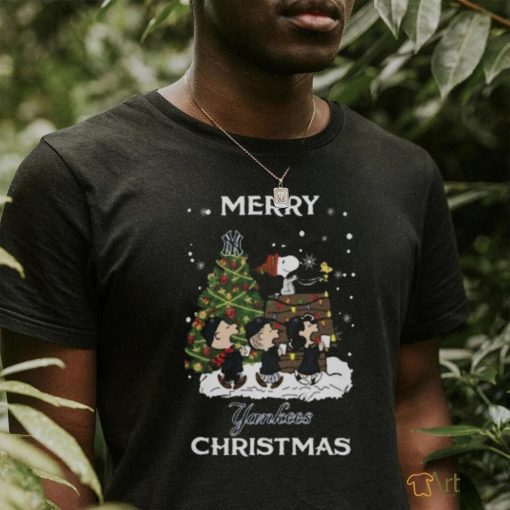 New York Yankees Snoopy Family Christmas Shirt