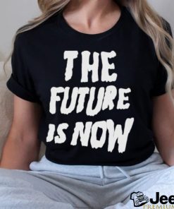 Louis tomlinson wearing the future is now T shirt