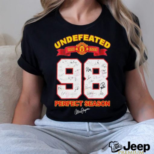 Manchester United Undefeated 1998 – 1999 Perfect Season Signatures Shirt