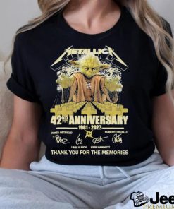 Metallic 42nd anniversary 1981 2023 thank you for the memories signatures shirt1