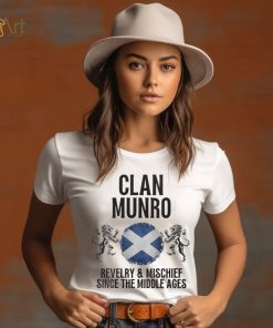 Munro Clan Scottish Family Name Scotland Heraldry Men's T shirt