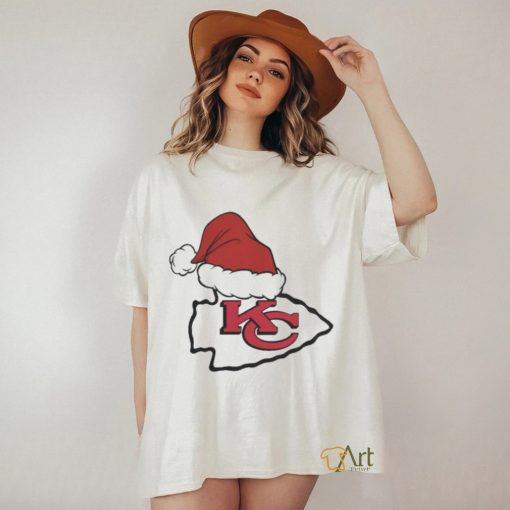 NFL Kansas City Chiefs Santa Hat Logo Christmas Holiday 2023 T shirt