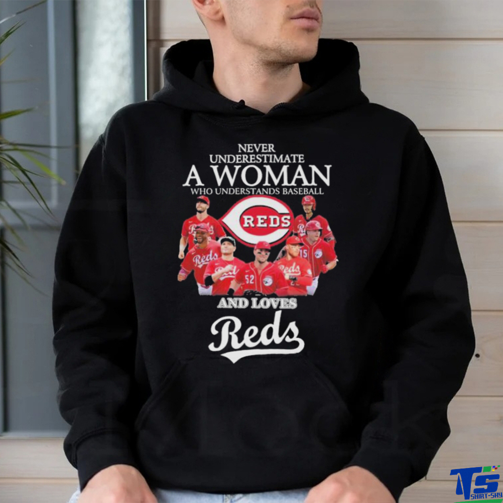 Never Underestimate A Woman Who Understands Baseball And Loves Cincinnati  Reds 2023 Shirt - teejeep