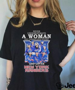 Never Underestimate A Woman Who Understands Hockey And Love New York Rangers 2023 Shirt