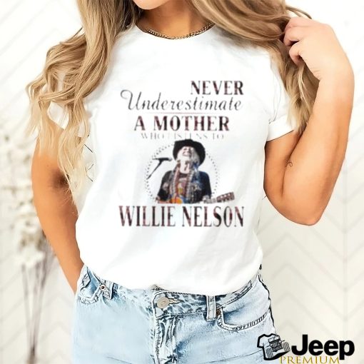 Never underestimate A Mother Who Listens To Willie Nelson Plaid 2023 Shirt