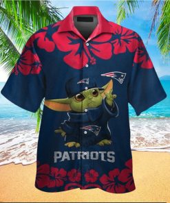 New England Patriots Baby Yoda Short Sleeve Button Up Tropical Hawaiian Shirt