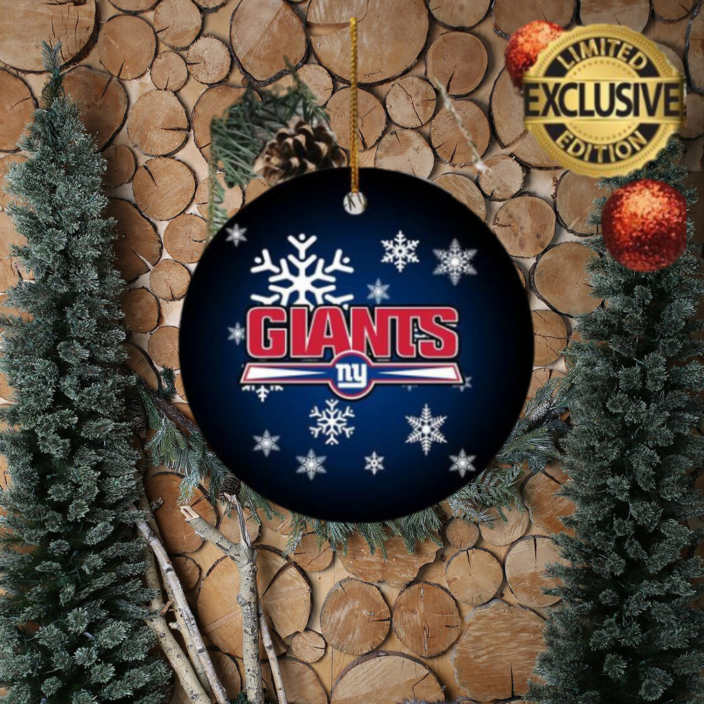 New York Giants Baby Yoda NFL Custom Name 2023 Holiday Gifts Christmas  Decorations Ornament - Mugteeco