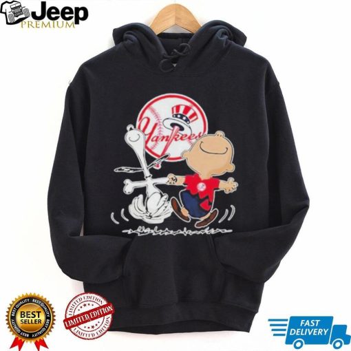 New York Yankees Charlie Brown Snoopy New York Yankees T Shirt