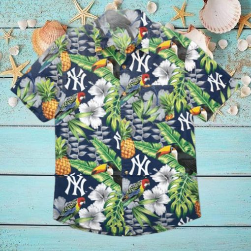 New York Yankees MLB Floral Button Up Shirt