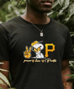 Nice snoopy Peace Love Pittsburgh Pirates Shirt