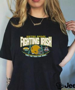 Notre Dame Fighting Irish 2023 Tony The Tiger Sun Bowl Helmet Shirt