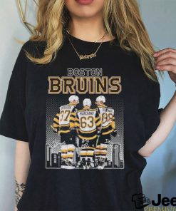 Official Boston Bruins 37 Bergeron, 63 Marchand and 88 Pastrnak city skyline signatures shirt