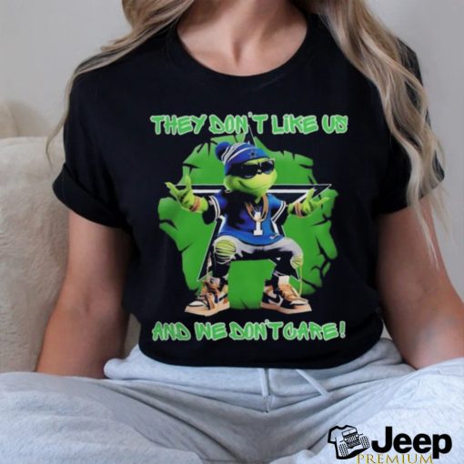 Official Grinch Dallas Cowboys They Don’t Like Us And We Don’t Care Shirt