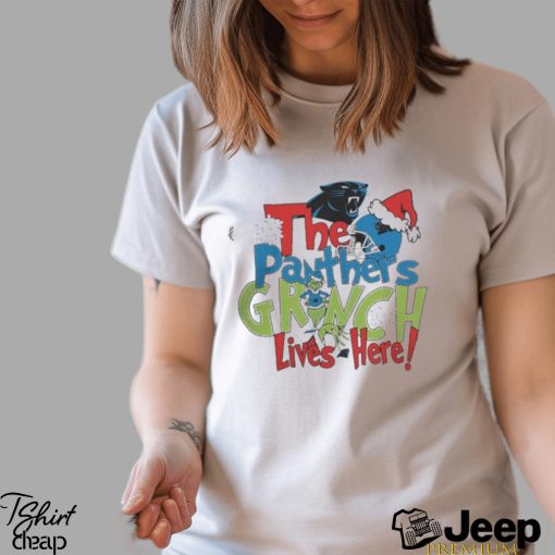 Official grinch Hat Santa The Carolina Panthers Lives Here Christmas Shirt
