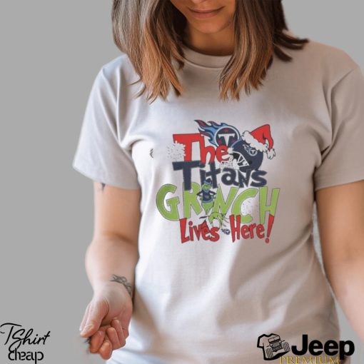 Official grinch Hat Santa The Titans Lives Here Christmas Shirt