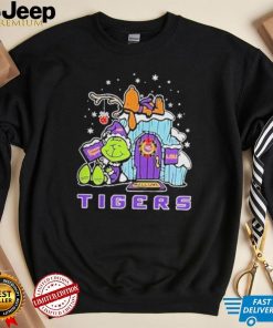 Official lsu Tigers Merry Grinch Nuts Welcome Christmas T Shirt