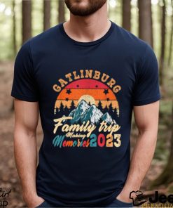 Original gatlinburg Family Trip Making Memories 2023 Vintage Mountains T Shirt