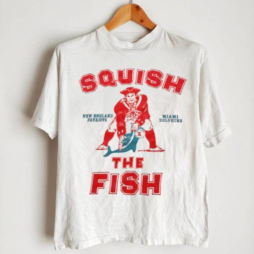 Patriots and dolphins squish the fish ringer logo shirt