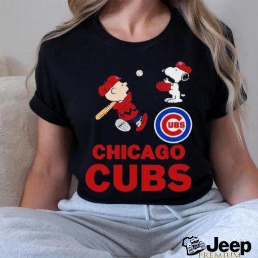 Peanuts Charlie Brown And Snoopy Playing Baseball Chicago Cubs Shirt