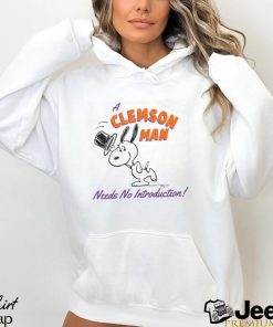 Peanuts X Clemson A Clemson Man Needs No Introduction T Shirt