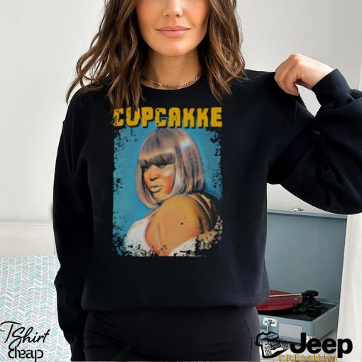 Queen cupcakke distressed photo design t shirt