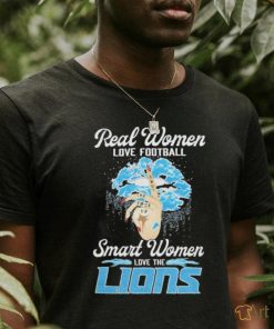 Real Women Love Football Smart Women Love The Detroit Lions Lips Diamonds T shirt