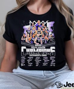 Sacramento Kings Team 2023 Pacific Division Champions Signatures Shirt