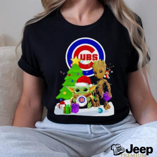 Santa Groot And Baby Yoda Hug Chicago Cubs Snow Christmas Tree Shirt